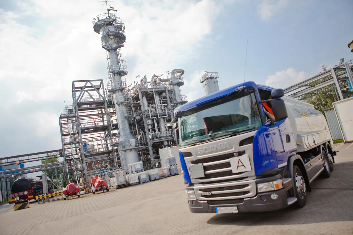 AVISTA OIL